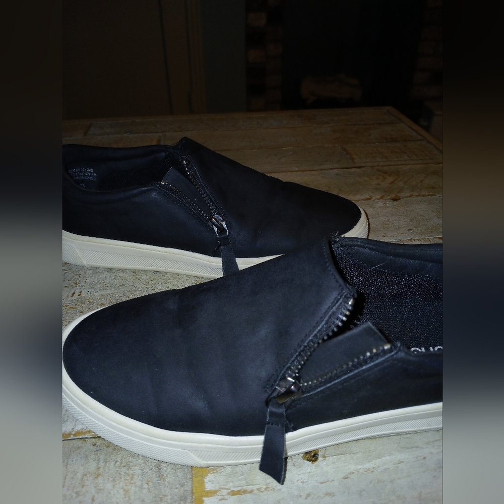 Womens Black Kensie Slip-On ShoeWith Zipper Detail. - Picture 9 of 12